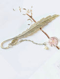 *** CLEARANCE*** Feather resin floral chain bookmark