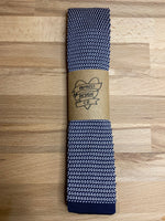 NAVY BUDS KNITTED TIE